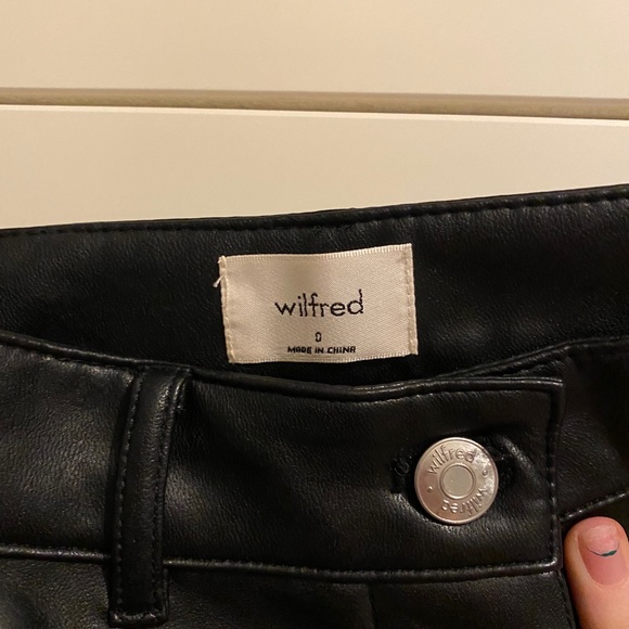 Aritzia modern cargo pants - Picture 3 of 4